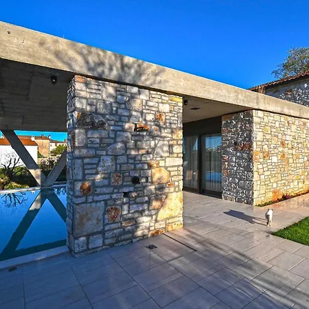 Casa Farfalla Vila Bale