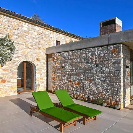Casa Farfalla Vila Bale