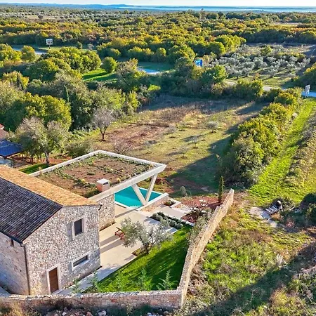 Vila Casa Farfalla *