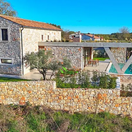 Casa Farfalla Bale